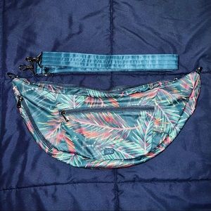 Lug - Boomerang FS Sling (Tropical Multi) NWOT